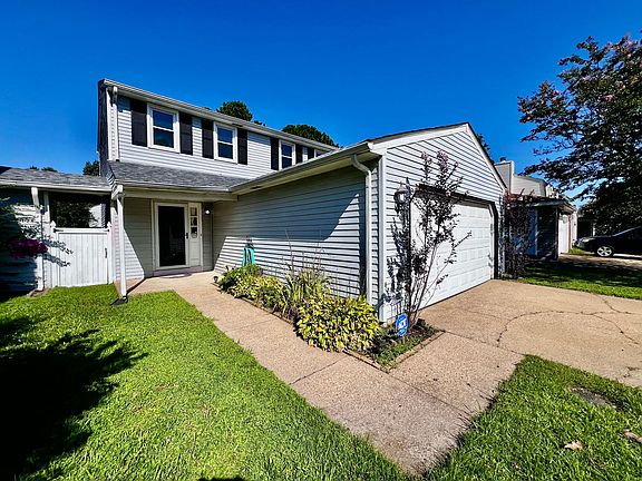 2nd image of 1527 Oak Knoll Ln