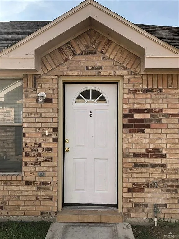 3 bed, 1103 sqft, $900 — Photo 4