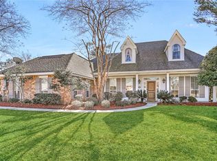 93 Longwood Dr, Mandeville, LA 70471