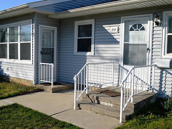 2nd image of 218 Quadara Blvd #3