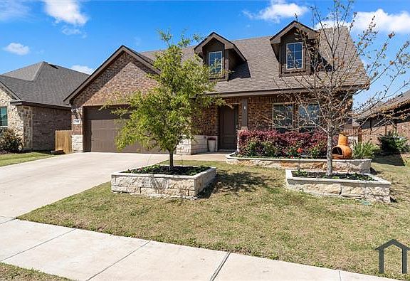 3rd image of 137 Red Hickory Dr