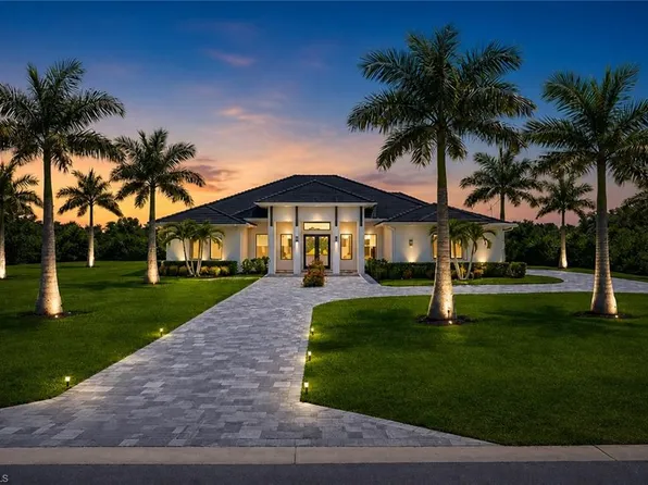 9974 Winterview DR, NAPLES, FL 34109