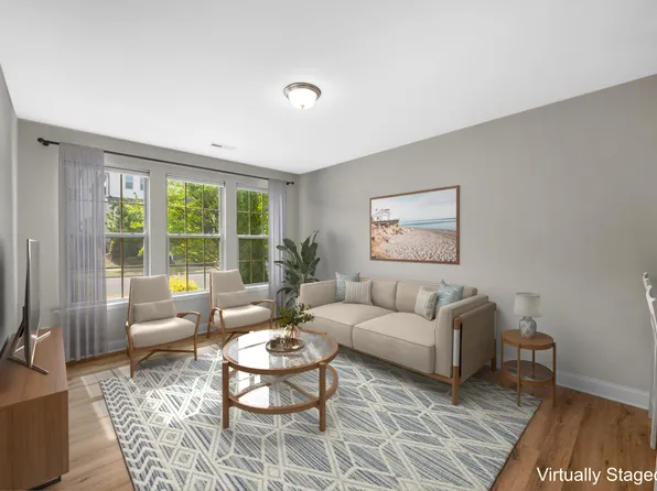 240 Douglas Falls Dr, Wendell, NC 27591