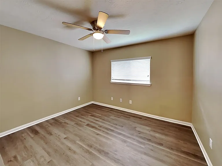 3523 Pine Valley Dr — Photo 12
