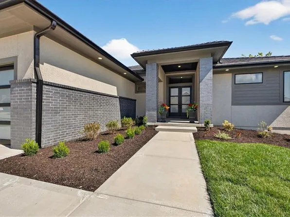 5907 N Lucerne Ave, Kansas City, MO 64151
