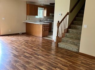 293-295 Desplaine Rd, De Pere, WI 54115