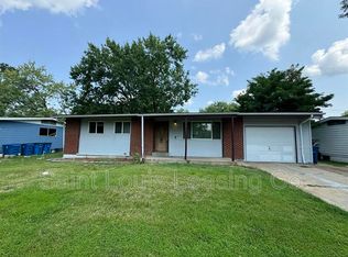 1701 Keelen Dr, Saint Louis, MO 63136