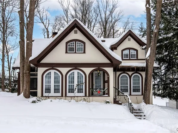 36 Beverly Pl, Utica, NY 13501