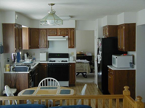 Kitchen (view from family room)
