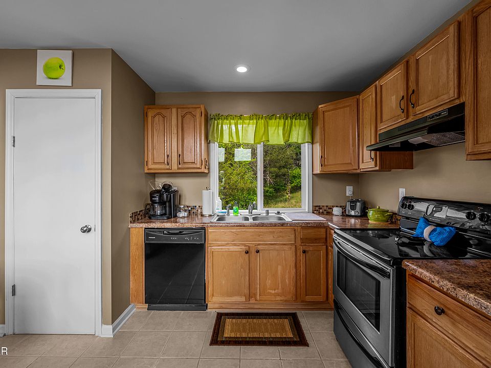 91st image of 3829 Island View Rd