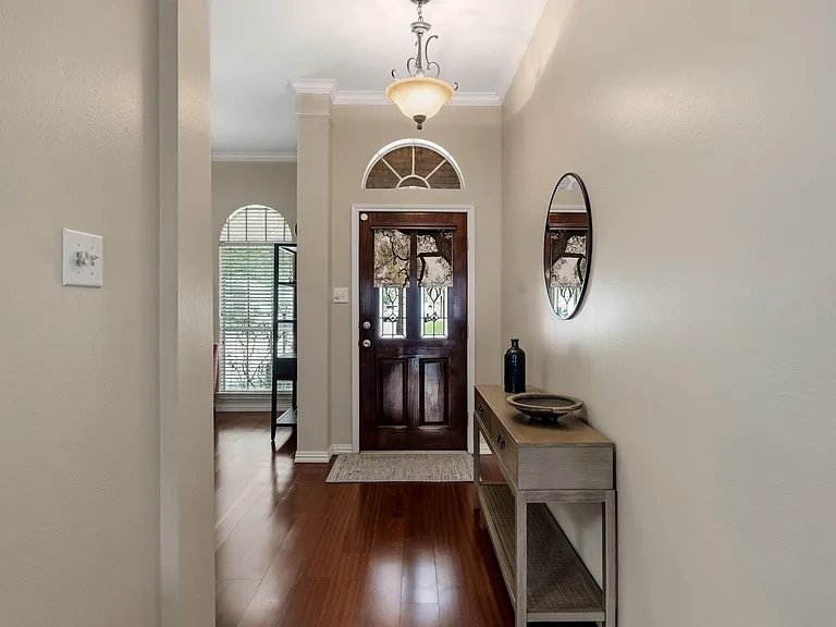 7514 Tumbling Rd — Photo 3