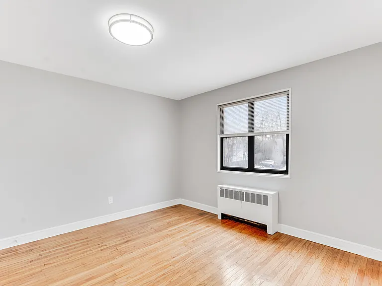 121 Forest Ave #9A — Photo 7