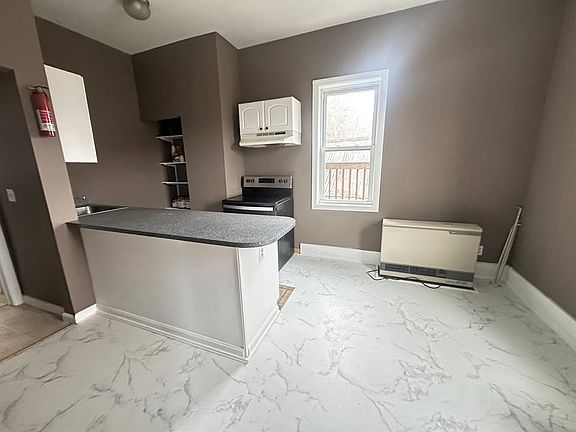 2nd image of 12 Dawson St #D