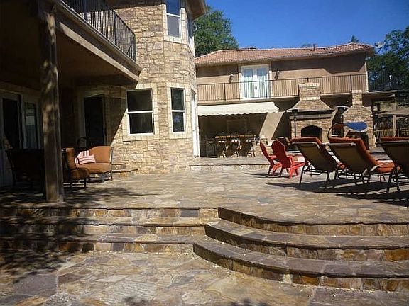 3rd image of 245 Elvies Ln