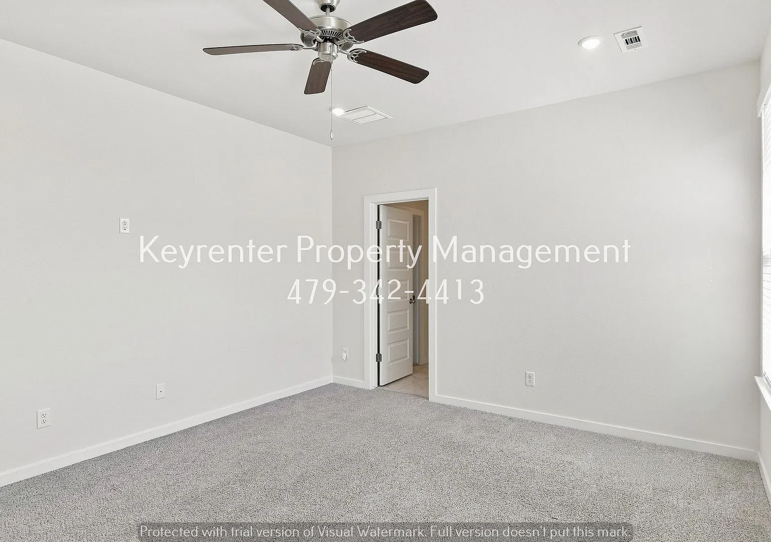4 Bed / 4 Bath Home Only 4 Miles from the U of A Available NOW — Photo 2