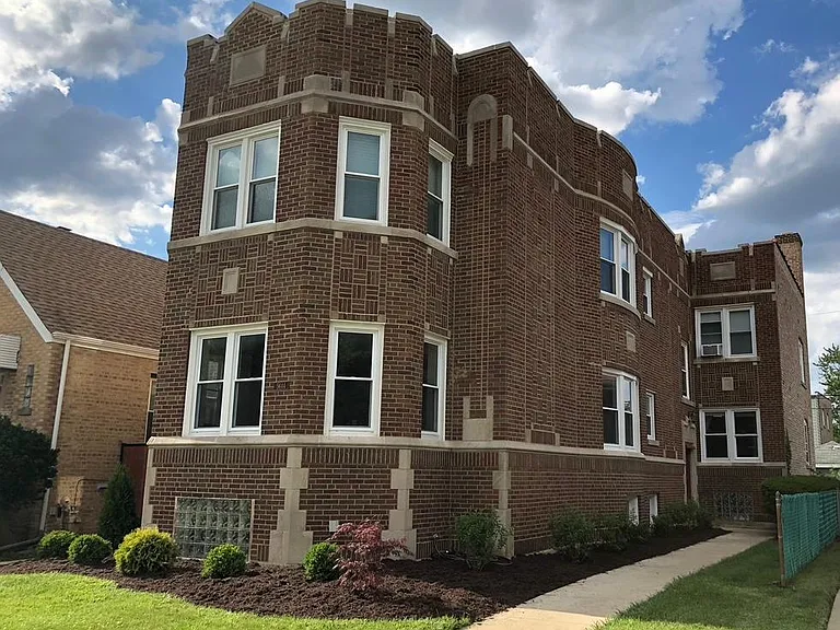 5644 W Sunnyside Ave #1R — Photo 10
