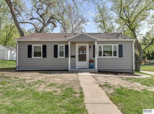 8053 Main St, Ralston, NE 68127