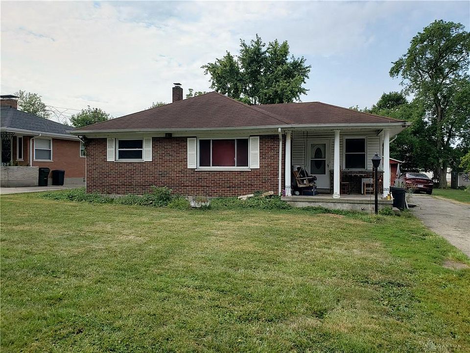 2nd image of 905 Symmes Rd