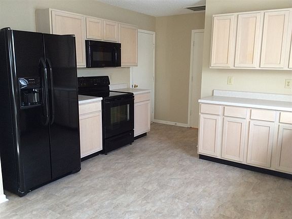 5th image of 5842 N Quincy Dr