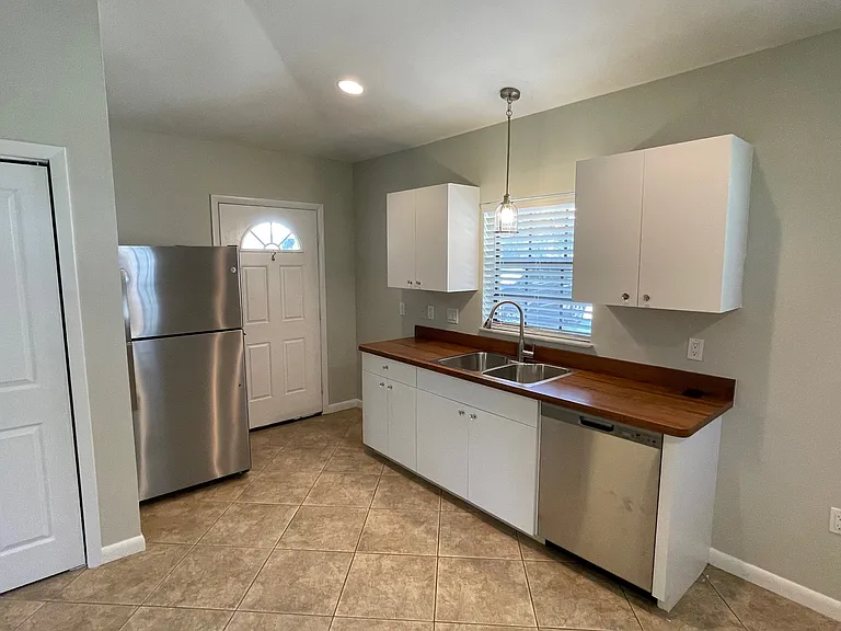 Snyder Dr — Photo 6