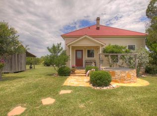 1061 Altwein Ln, New Braunfels, TX 78130