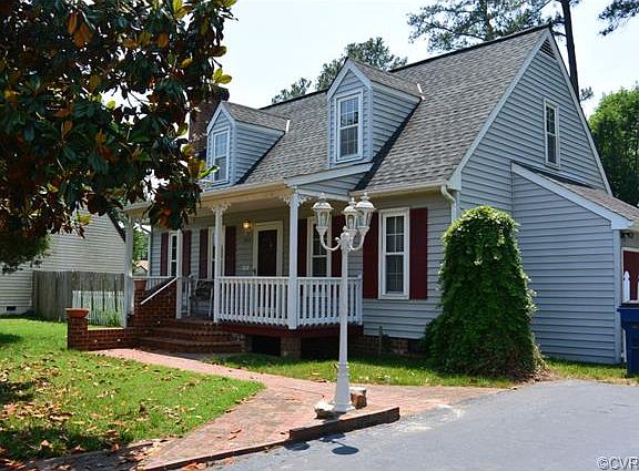 2nd image of 5613 Autumnleaf Dr