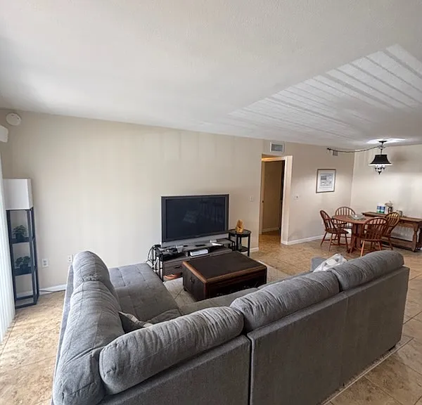 3389 Crystal Ct E #C — Photo 6