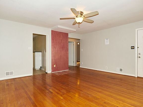 3rd image of 1723 Woodruff Place Cross Dr
