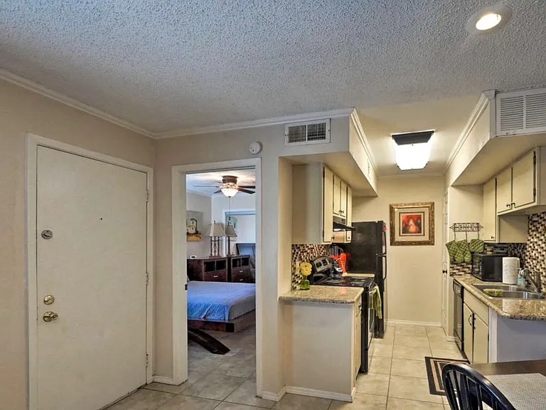 6701 Eastridge Rd #1105 — Photo 5