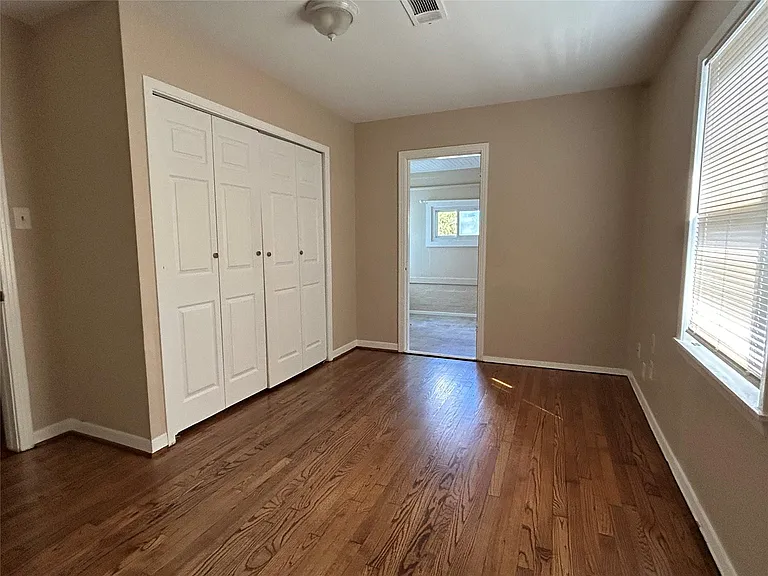 8069 Juliabora St — Photo 6