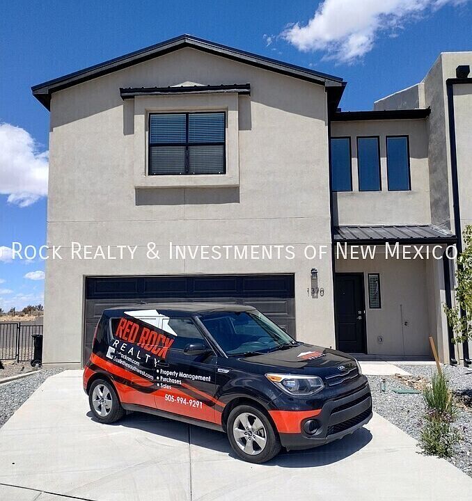 1st image of 1370 Ashlynn Pl NE