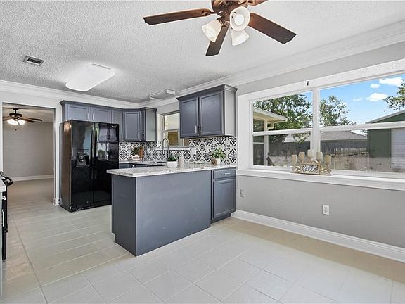 4th image of 411 Briargrove Dr