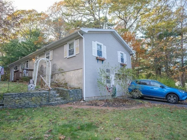 165 Bartlett Rd, Plymouth, MA 02360