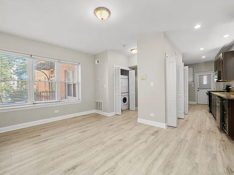 7340-62 N Hoyne Ave #7356-1 — Photo 1