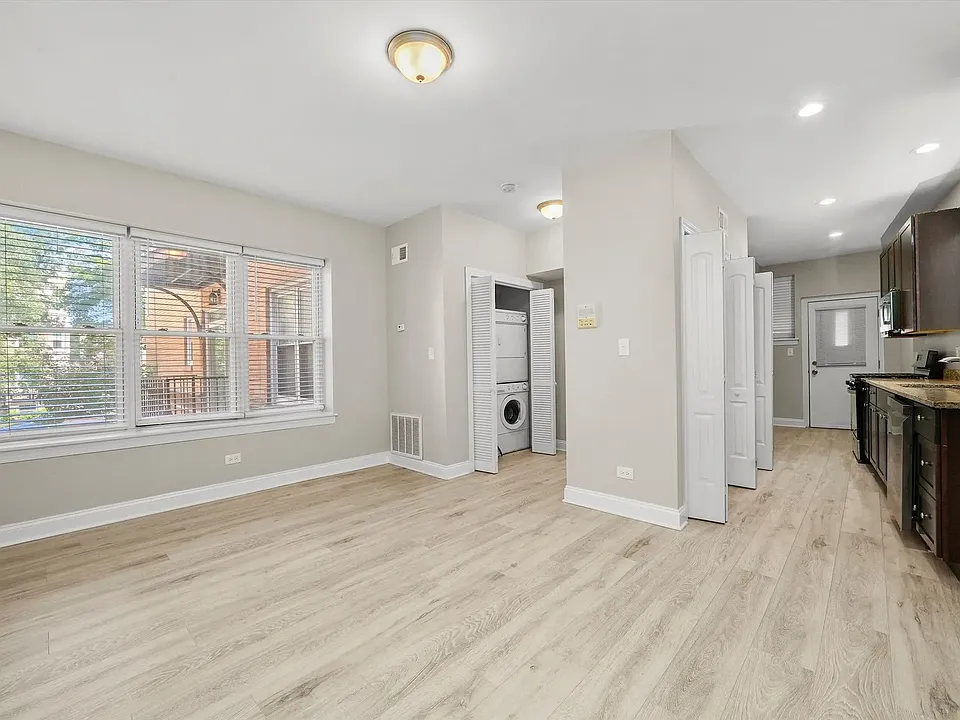 7340-62 N Hoyne Ave #7344-1