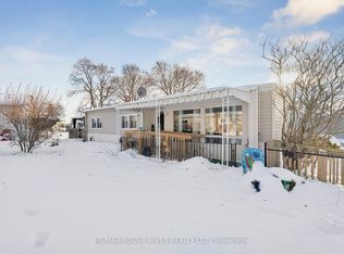 35 Hawthorne Dr, Innisfil, ON L9S 1P1