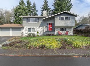 392 SE Walnut Ave, Dallas, OR 97338