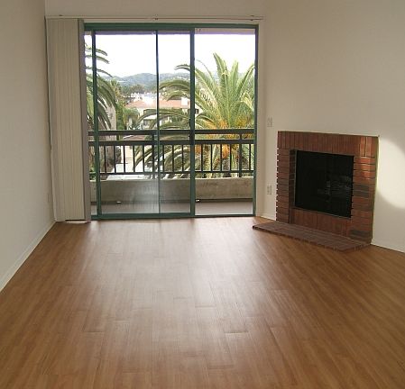 5th image of 11660 Mayfield Ave APT 401