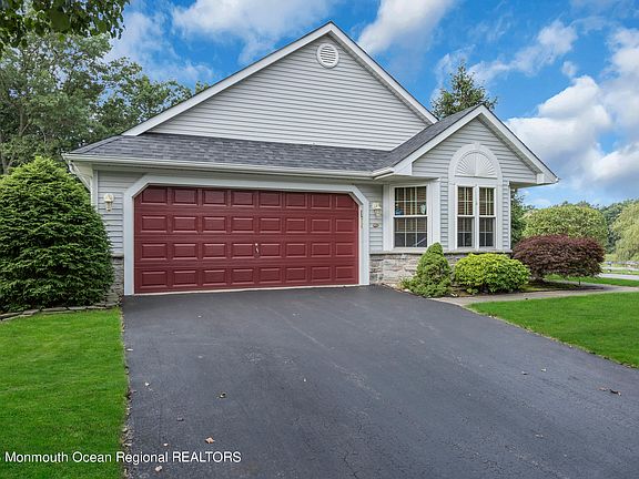 5th image of 3201 Flagstone Court
