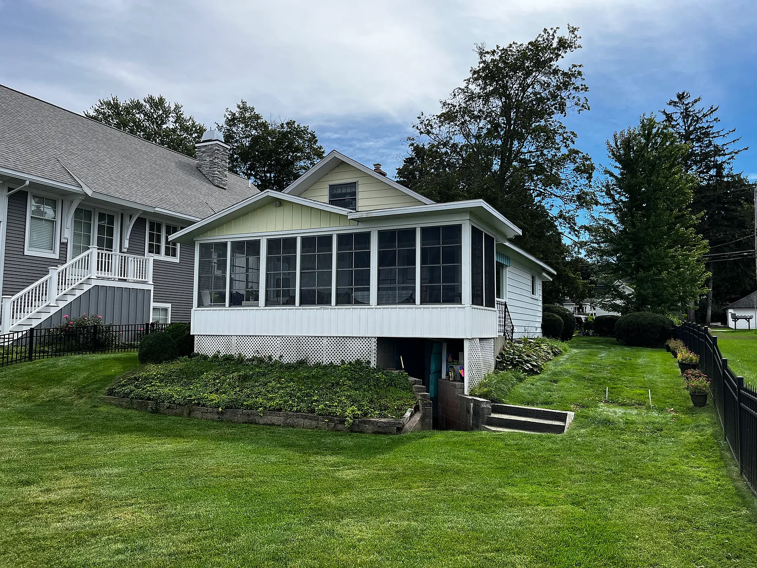 2 bed, 808 sqft, $1,500 — Photo 2