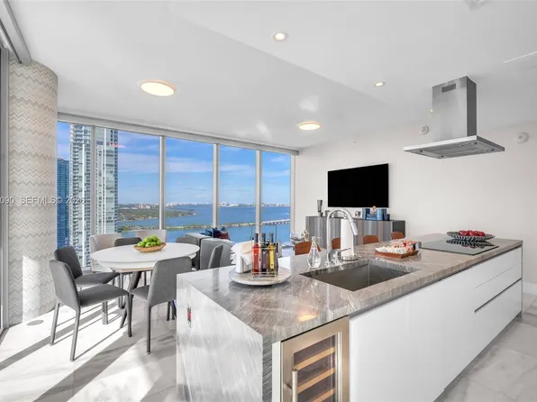 700 NE 26th Ter, Miami, FL