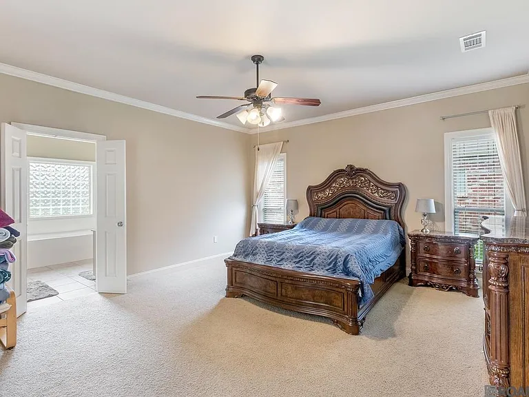 10743 Hillbrook Ave — Photo 8
