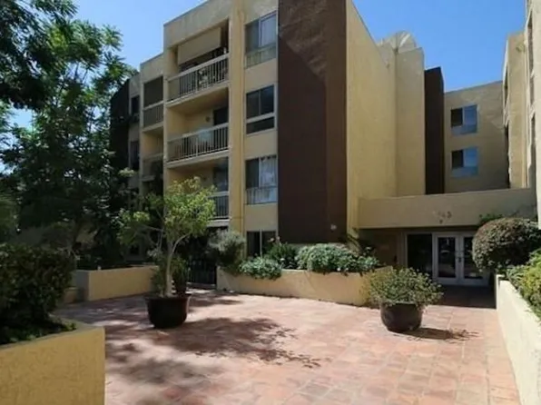 5143 Bakman Ave APT 102, North Hollywood, CA 91601