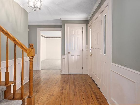 3rd image of 10525 Bluejacket St