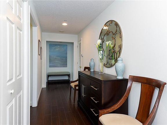 4th image of 750 N Tamiami Trl Unit 1602