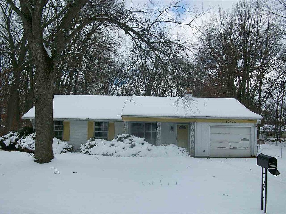 1st image of 30435 N Meadowbrook Ln