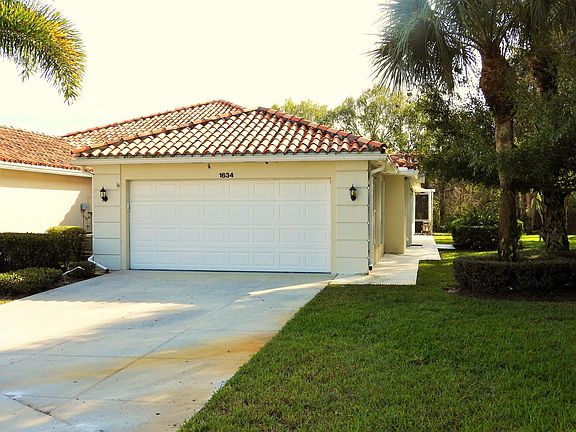 4th image of 1634 SW Pineland Way