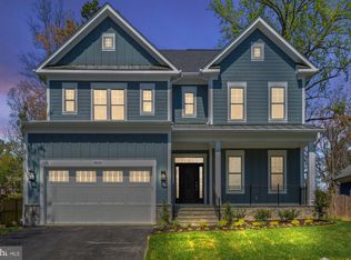 923 Ware St SW, Vienna, VA 22180