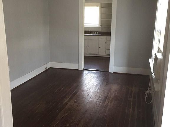 4th image of 813 W 8th St #3