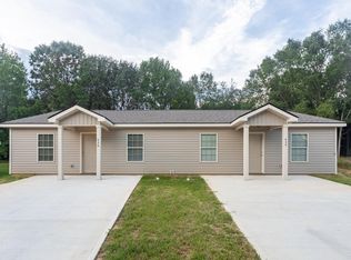 434 Sierra Rd, Spartanburg, SC 29301